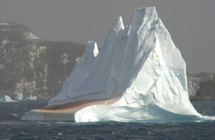 Zodiac Cruising around the South Orkney Islands Zodiac Cruising around the South Orkney Islands