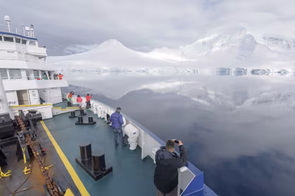 Een korte geschiedenis van Arctische en Antarctische cruises