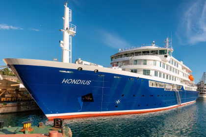 Onze nieuwe m/v Hondius maakt zijn eerste Arctische reis