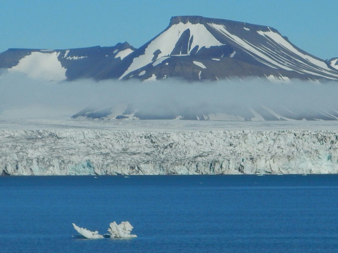 Svalbard glacier aboard the ortelius