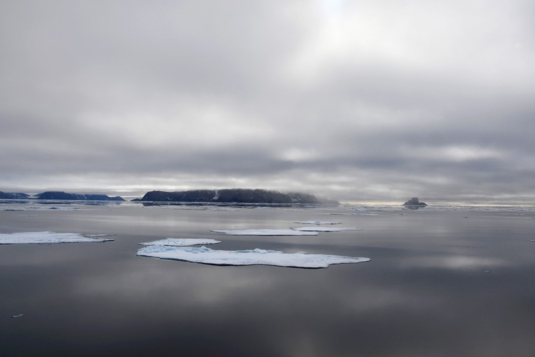 Pack ice near Sjuoyane © Geert Kroes - Oceanwide Expeditions.jpg