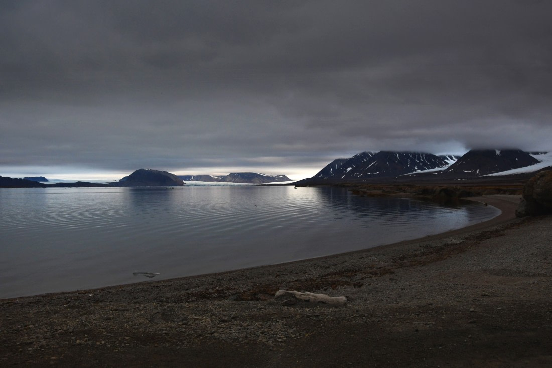 Ny Alesund © Geert Kroes - Oceanwide Expeditions.jpg