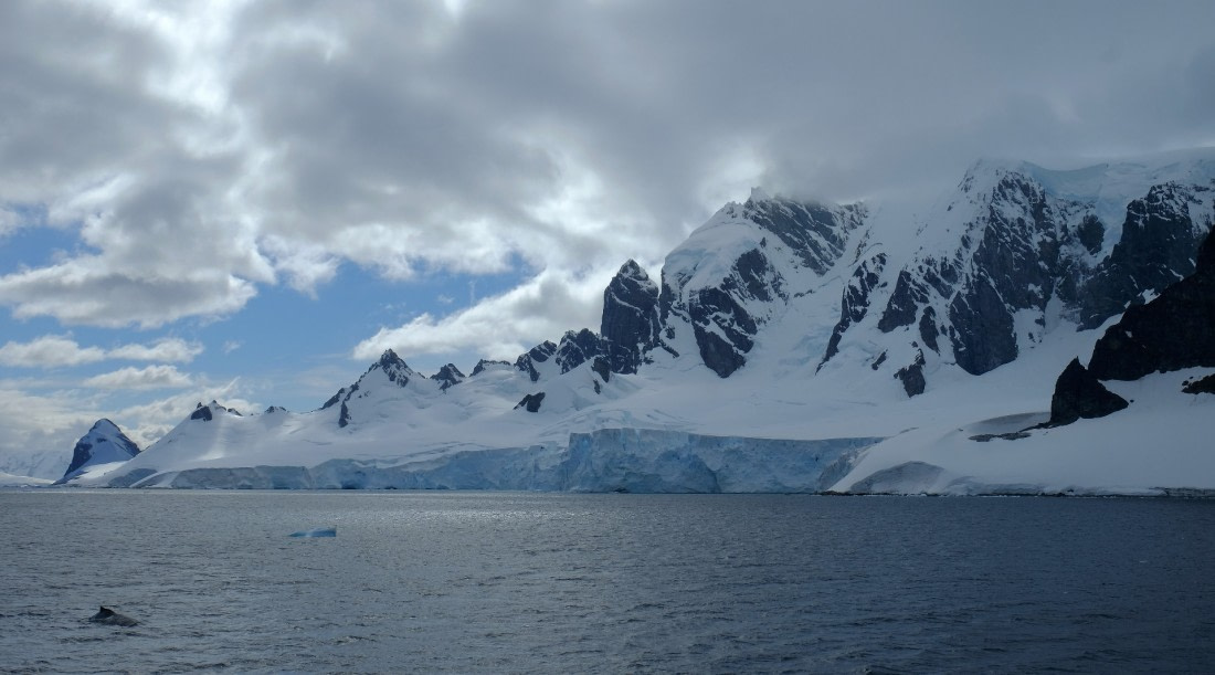 Arrival in Graham land