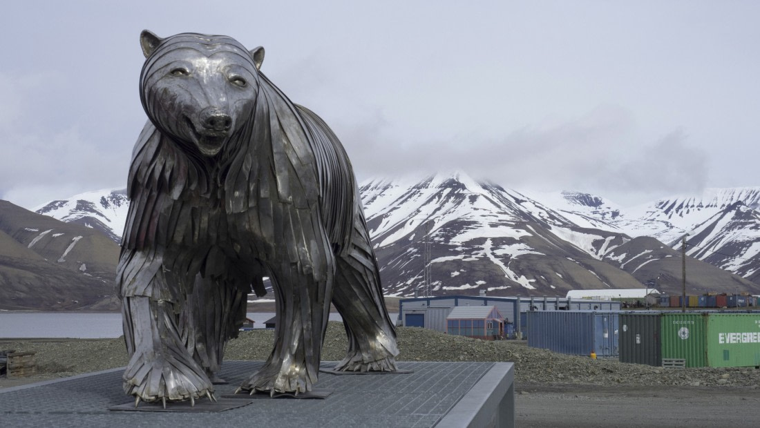 polar bear made of iron