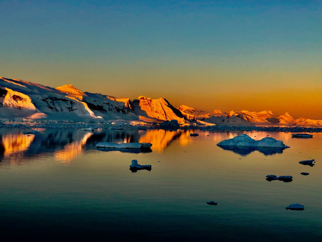Antactica Sunset