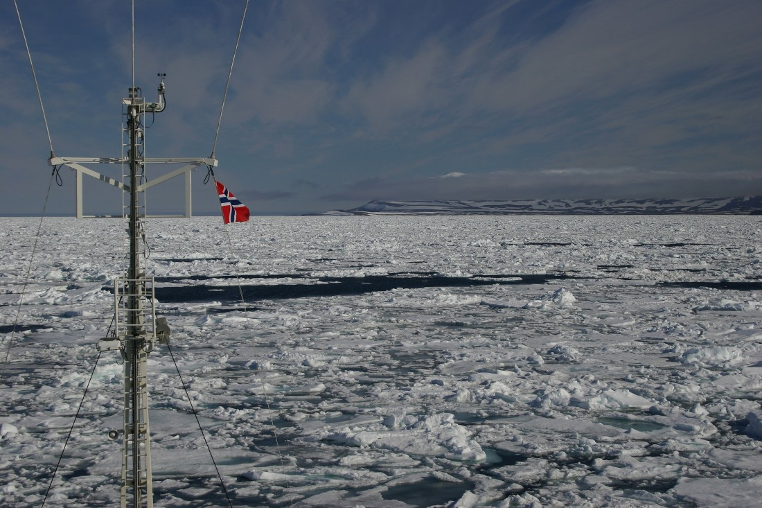 Sailing through the Arctic pack ice © photo contestant - Oceanwide Expeditions.jpg
