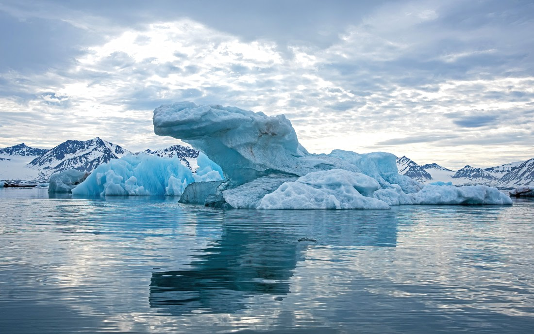 Icy architecture,  Svalbard