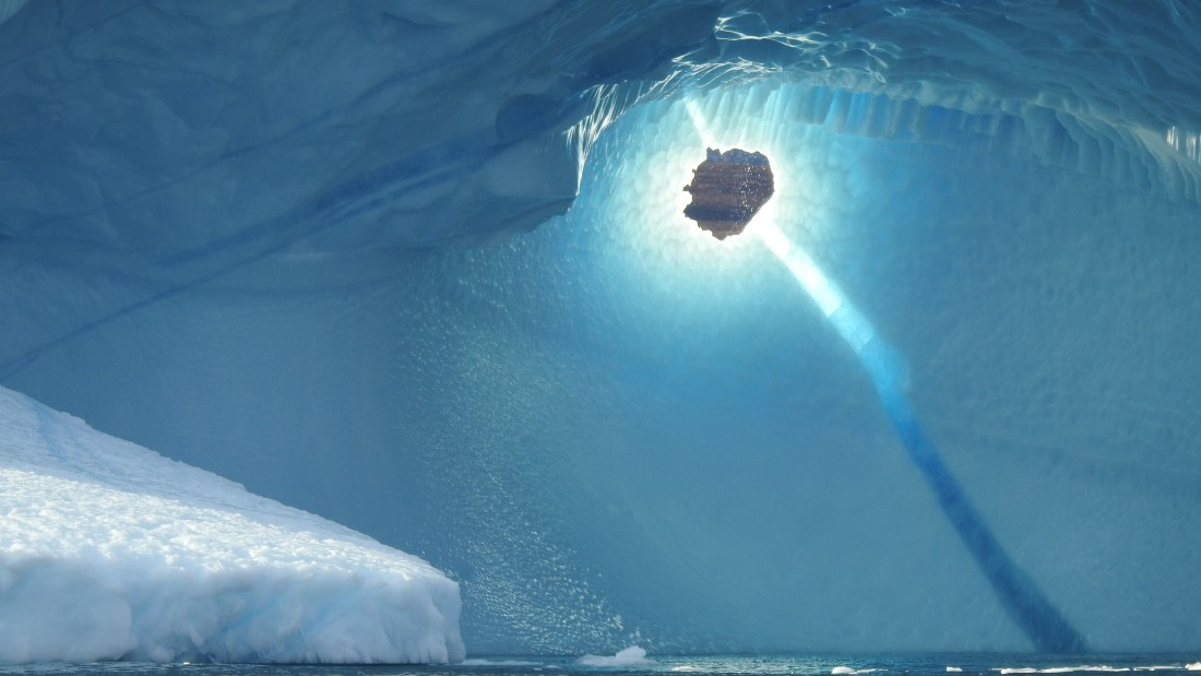 Harefjord iceberg window