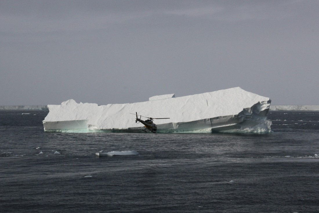 Helicopter en route to the Ross Ice Shelf