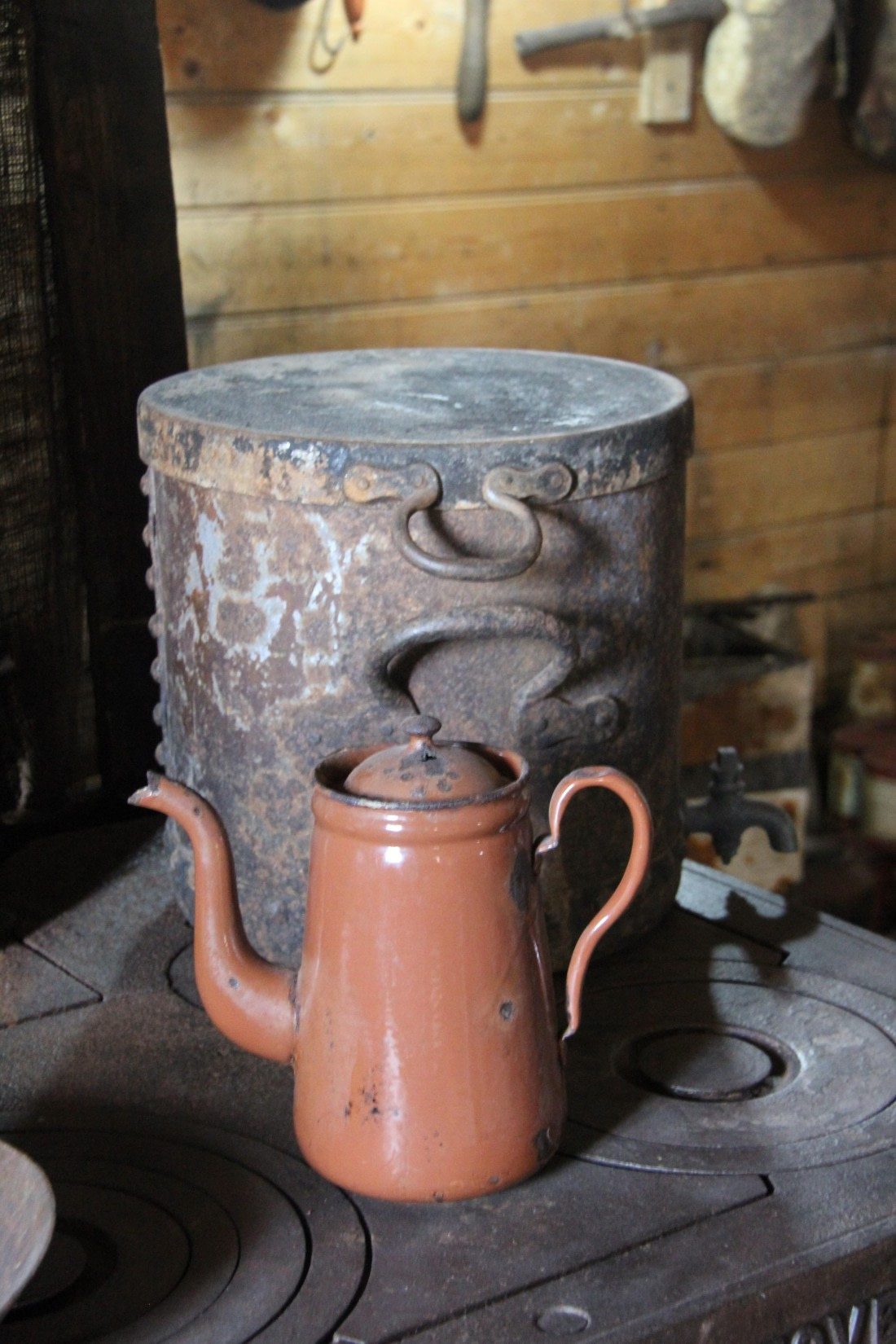 Shackleton's coffee pot, Cape Royds
