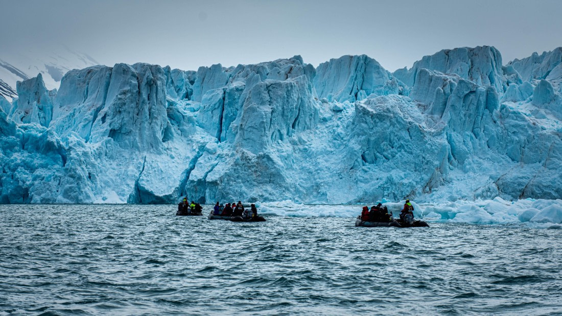 PLA02-24, Day 3, PAZ_4503 © Alexander Romanovskiy - Oceanwide Expeditions.jpg