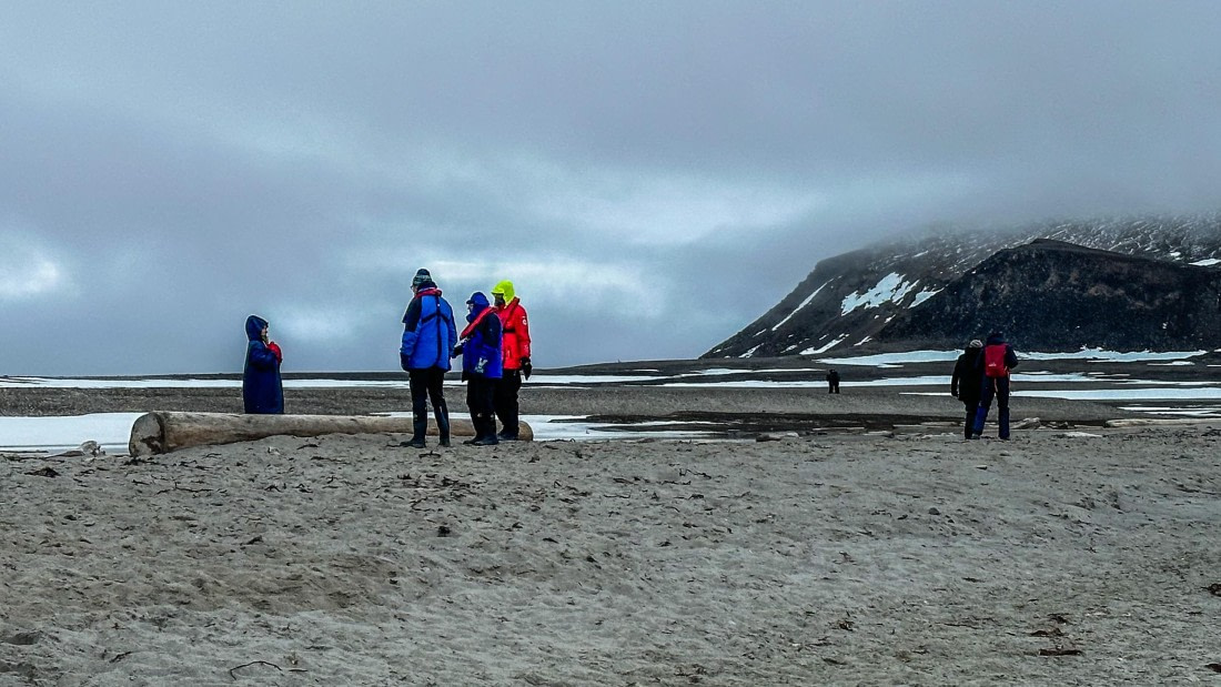 HDS06-24, Day 4, 2C663989-6DEB-4599-8D88-BABE2150A443 © Unknown photographer - Oceanwide Expeditions.JPEG