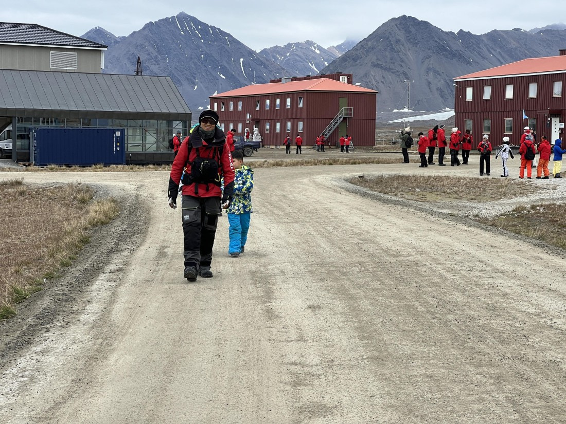 HDS08-24, Day 2, IMG_8132 2 © Unknown photographer - Oceanwide Expeditions.JPG