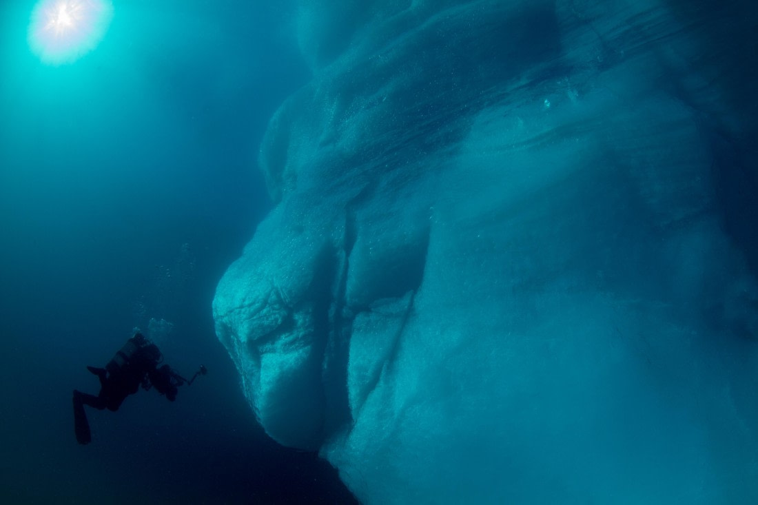 Scuba_Antarctica-2016_Big Ice © Jim van Gogh - Oceanwide Expeditions.jpg