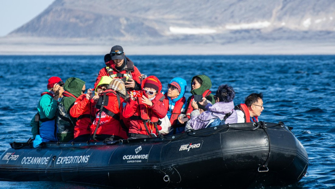 HDS10-24, Day 3, _DSC4620 © Koen Jongerling - Oceanwide Expeditions.jpg