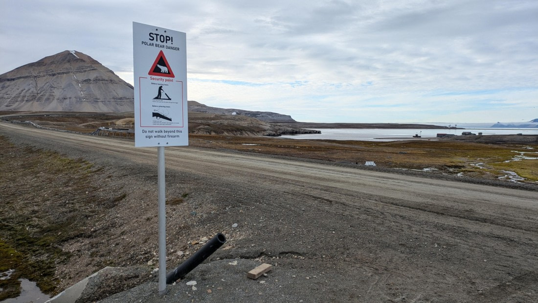 PLA10-24, Day 2, NA Polar bear sign Sabrina Kerth © Sabrina Kerth - Oceanwide Expeditions.jpg