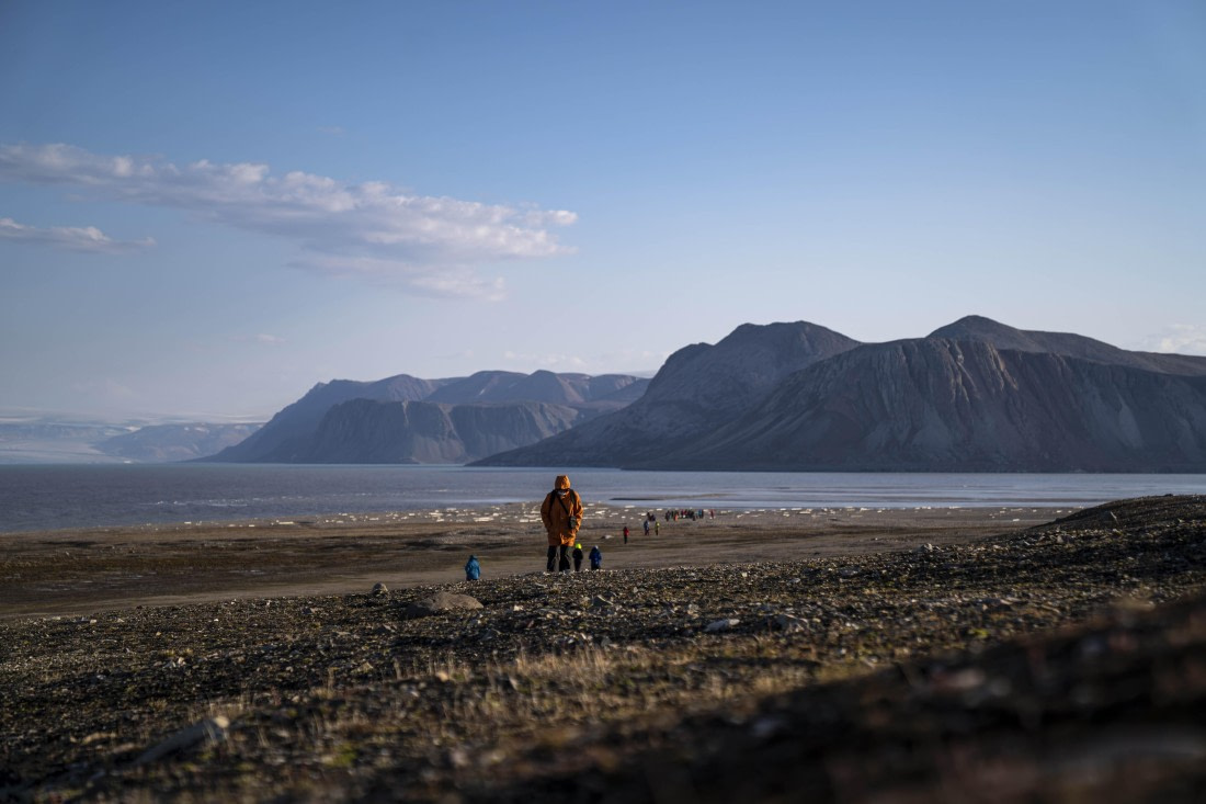PLA10-24, Day 3, LD_00268_AINR_PS2 © Laurence Dyke - Oceanwide Expeditions.jpg