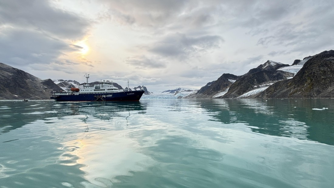PLA11-24, Day 2, 4475_© Ursula Tscherter © Ursula Tscherter - Oceanwide Expeditions.jpg