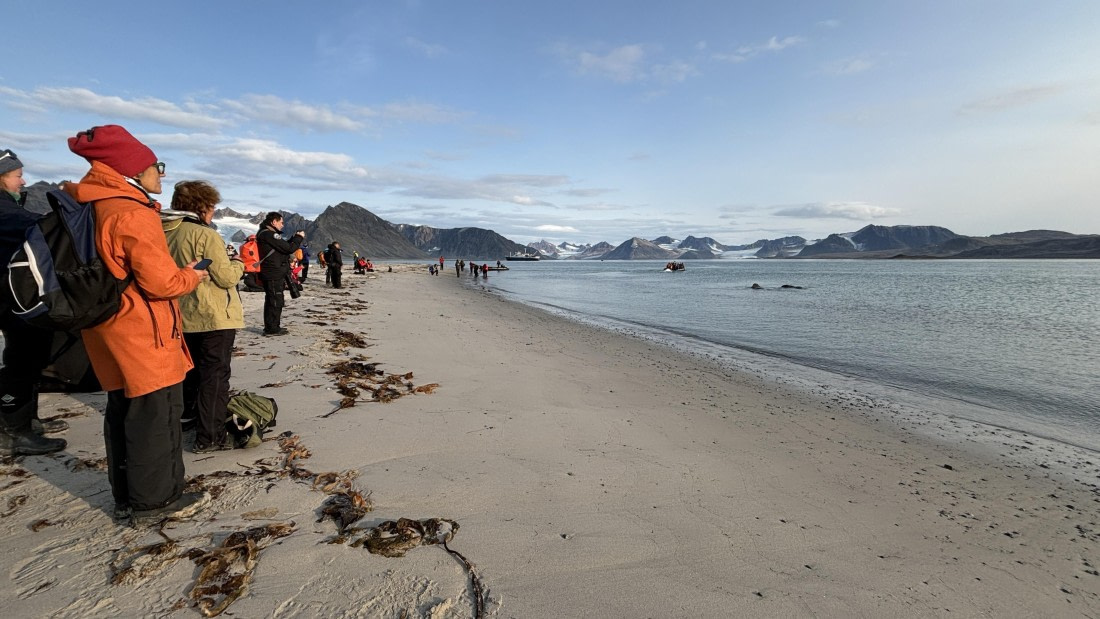 PLA11-24, Day 2, 4595_© Ursula Tscherter © Ursula Tscherter - Oceanwide Expeditions.jpg