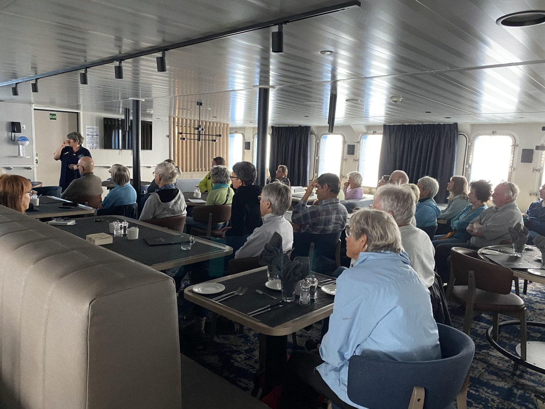 PLA11-24, Day 3,  IMG_6618 © Unknown photographer - Oceanwide Expeditions.jpg