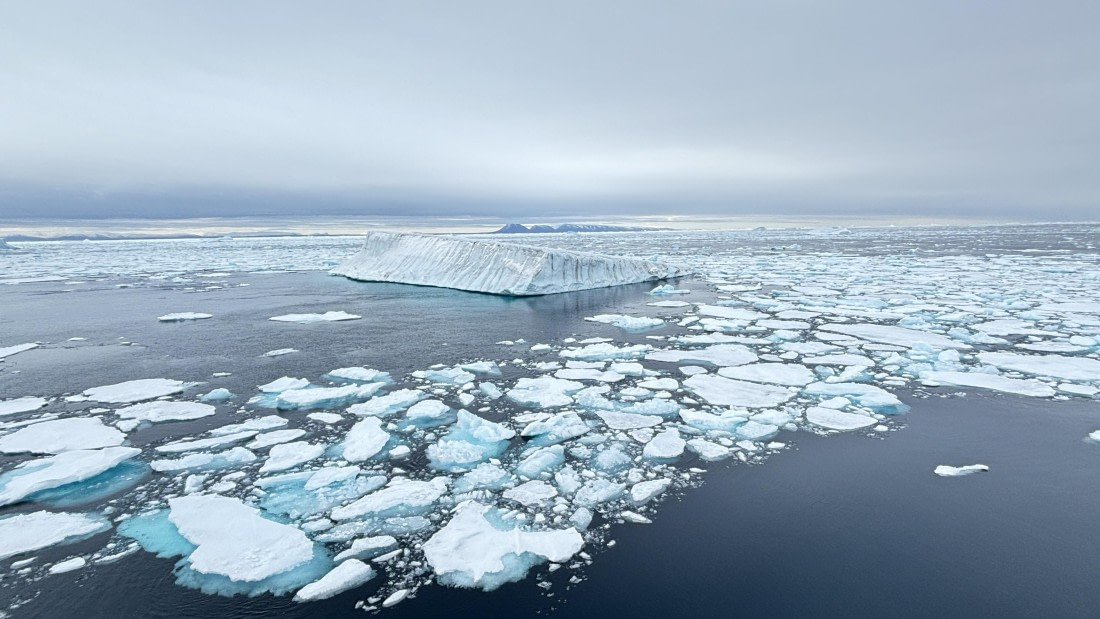 PLA11-24, Day 4,  IMG_E4666_© Ursula Tscherter © Ursula Tscherter - Oceanwide Expeditions.jpg