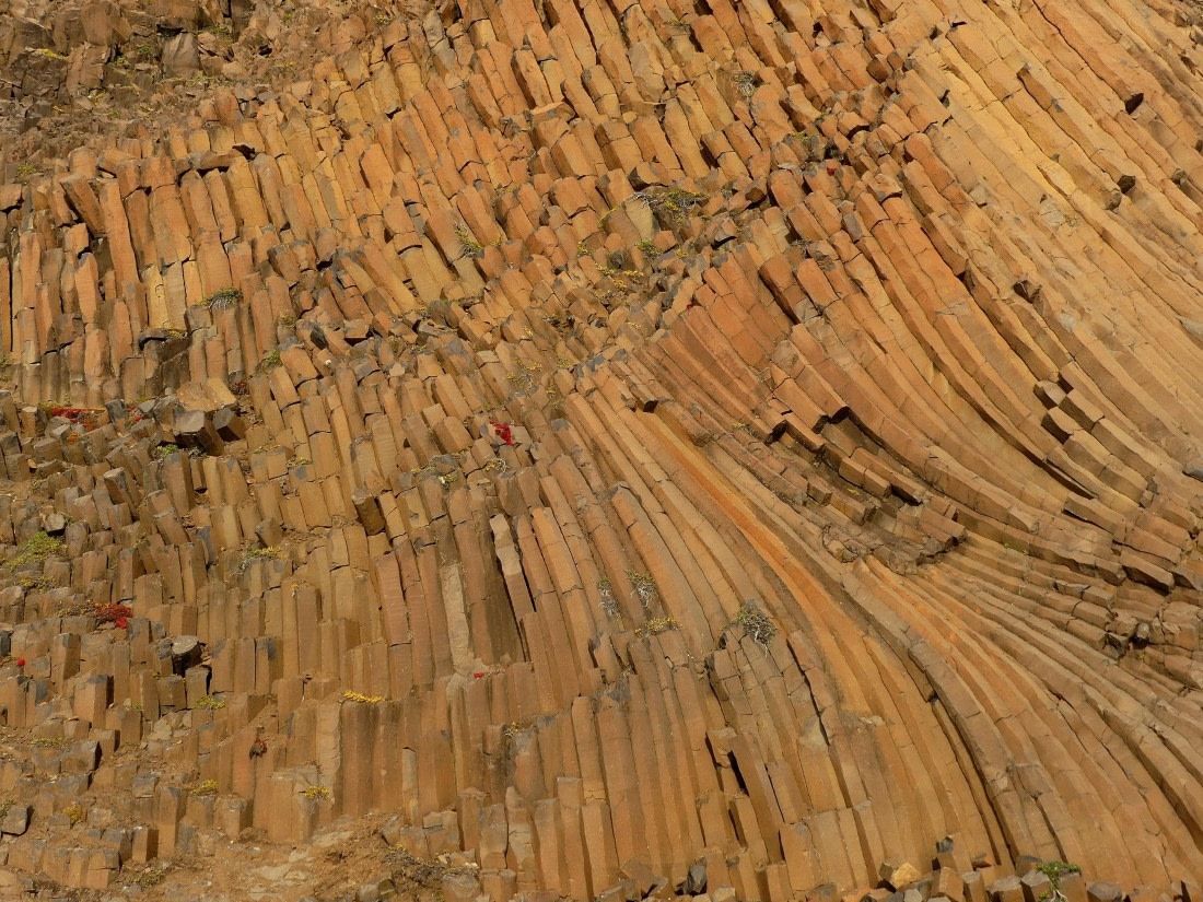 PLA11-24, Day 10, Basalt columns 2 © Unknown photographer - Oceanwide Expeditions.JPG