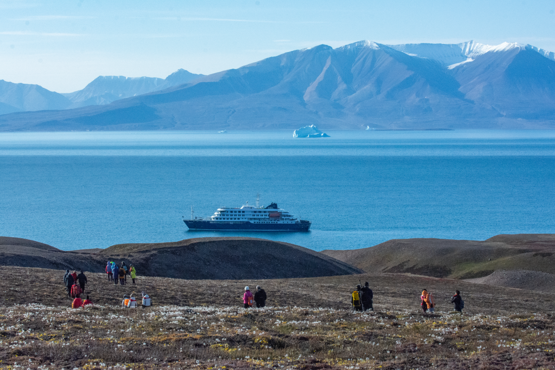 HDS12-24, Day 5,  _DSC2951 © Unknown photographer - Oceanwide Expeditions.png