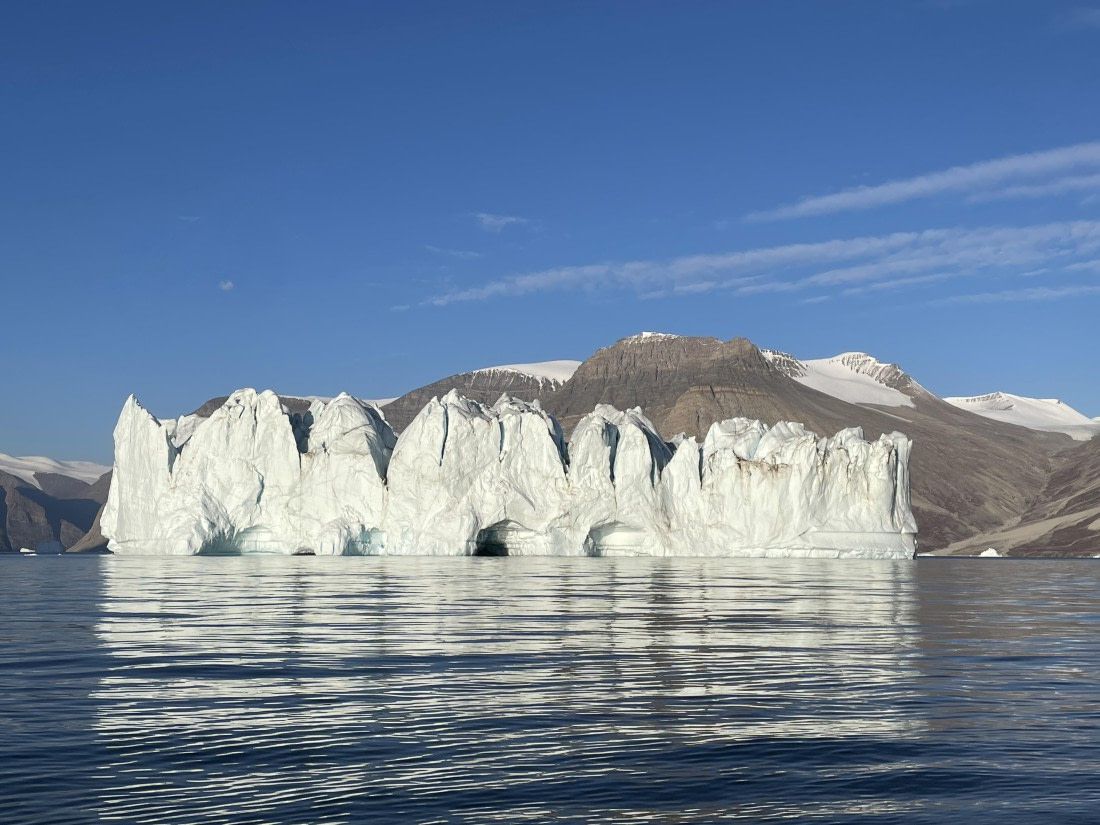 HDS12-24, Day 6,  IMG_5950~photo © Unknown photographer - Oceanwide Expeditions.JPG