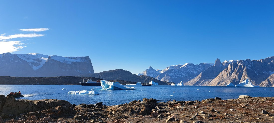 Bear Islands - Ortelius meets Rembrandt van Rijn