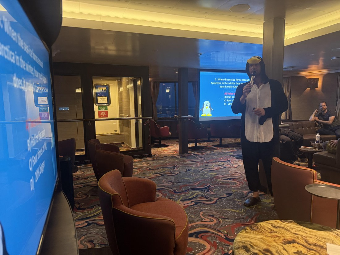 HDS21a24, Day 11, IMG_5562 © Unknown photographer - Oceanwide Expeditions.jpg