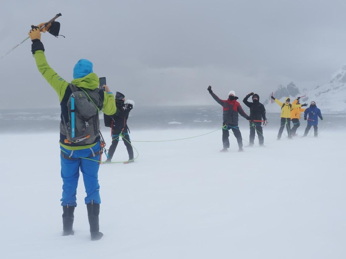 HDS21a24, 21267863-76B2-40A1-AA25-A740ED7DC58F_1_105_c © Andy Perkins - Oceanwide Expeditions.jpeg