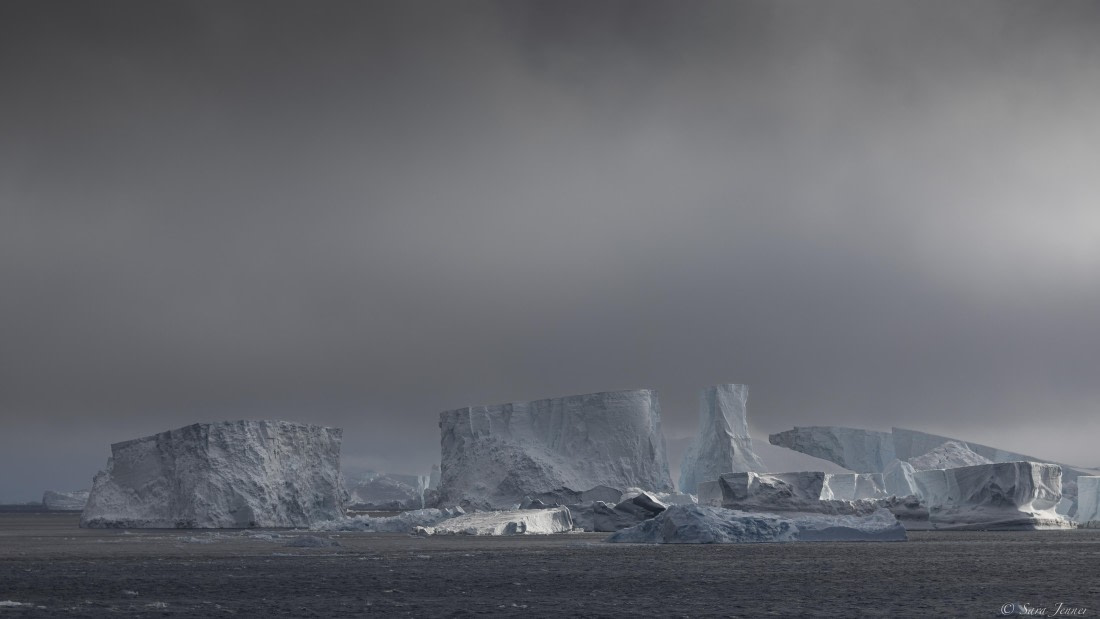 OTL22-24, Day 4, Iceberg 1 © Sara Jenner - Oceanwide Expeditions.jpg