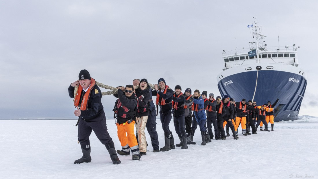 OTL23-24, Day 6, Crew 3 © Sara Jenner - Oceanwide Expeditions.jpg