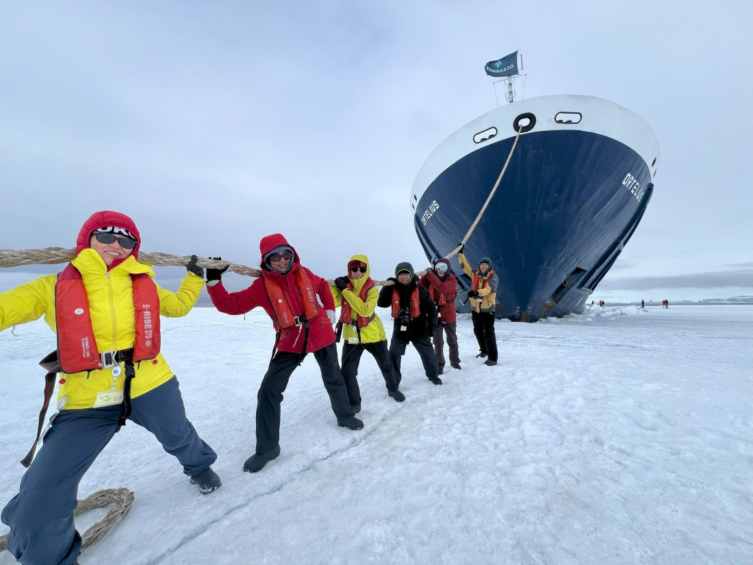 OTL23-24, Day 6, ShipPull6 © Unknowm photographer - Oceanwide Expeditions.jpg