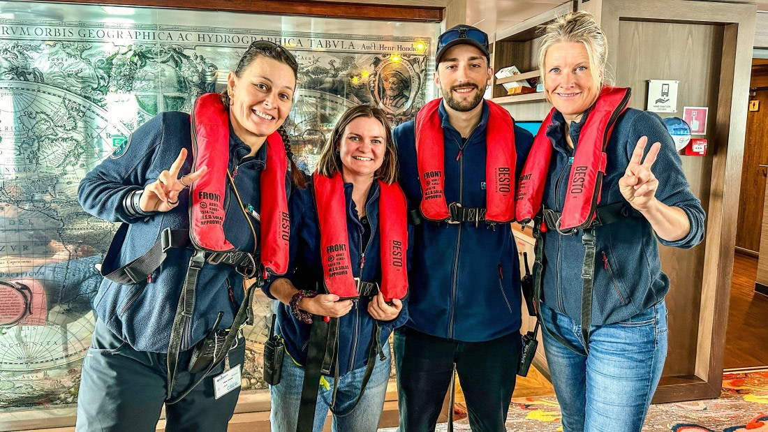 HDS24-24, Day 2, DE630695-6837-4270-B53F-A74ABAC74A9D © Unknown photographer - Oceanwide Expeditions.jpg