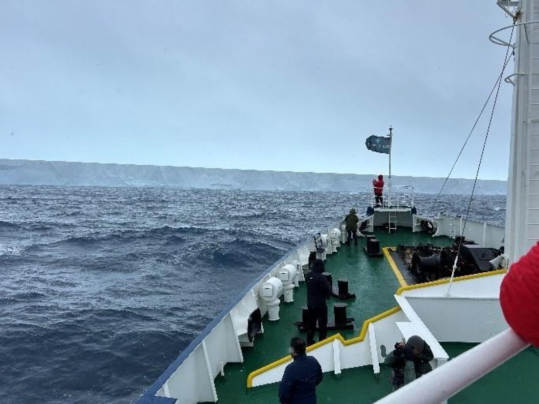 PLA24-24, Day 11, Plancius © Unknown photographer - Oceanwide Expeditions.jpg