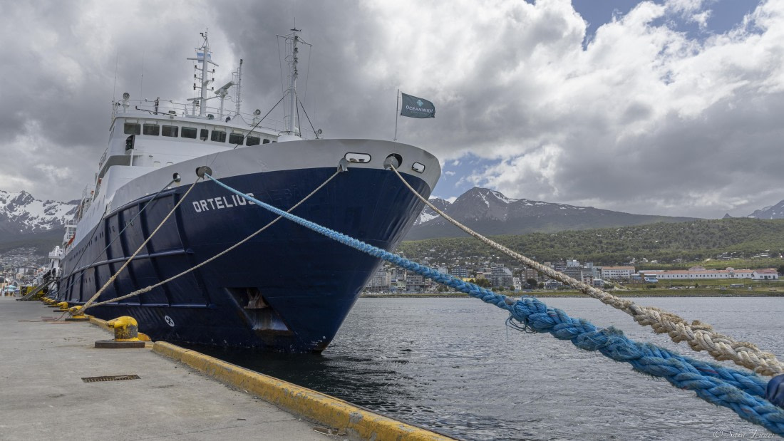 OTL25-25, Day 1, Ortelius © Sara Jenner - Oceanwide Expeditions.jpg