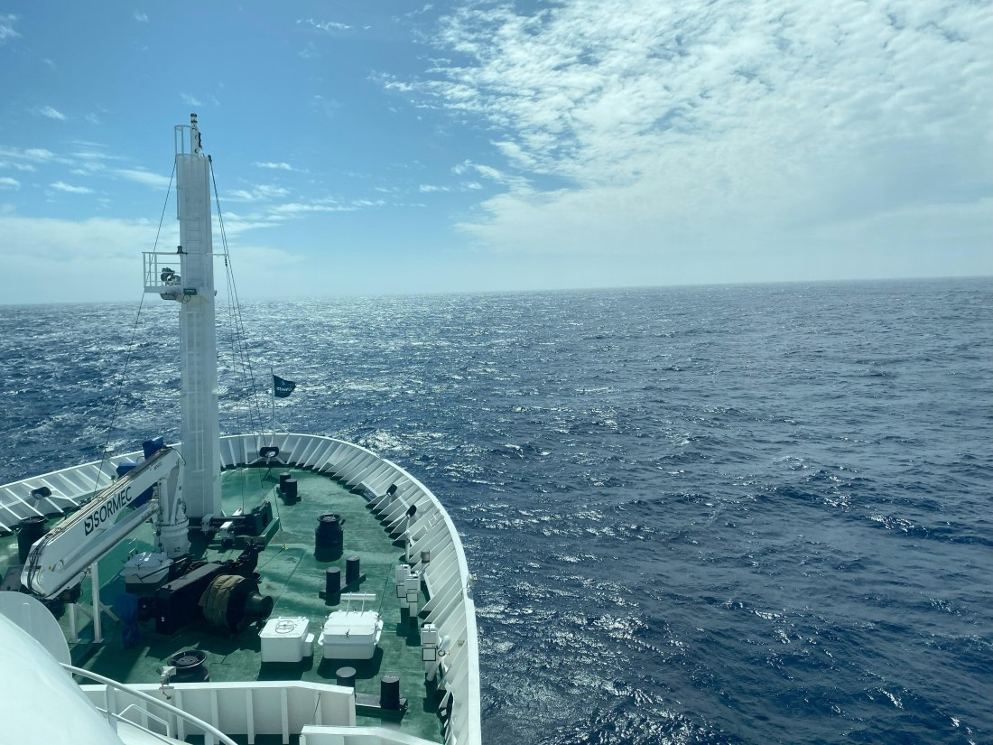 HDS25-25, Day 19, sey day  © Unknown photographer - Oceanwide Expeditions.jpeg