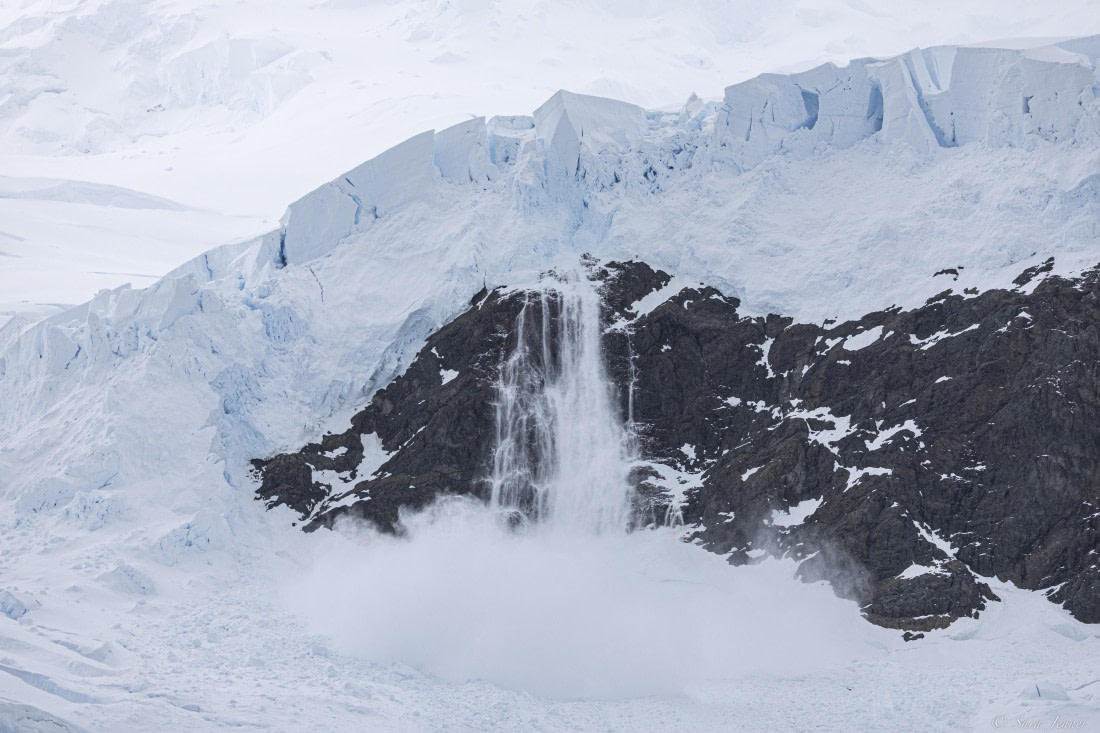 OTL27-25, Day 7, Ice fall at Neko © Sara Jenner - Oceanwide Expeditions.jpg