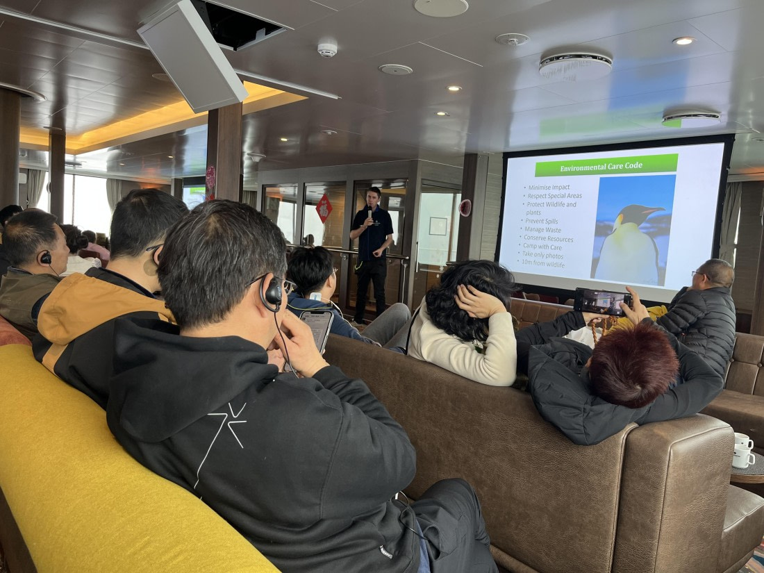 HDS27-25, Day 9, IMG_2828 © Unknown photographer - Oceanwide Expeditions.JPG