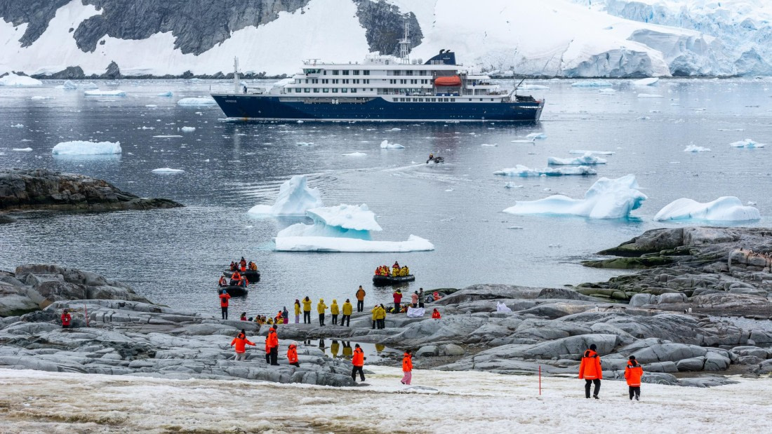 HDS27-25, Day 5, _DSC9332 © Unknown photographer - Oceanwide Expeditions.jpg