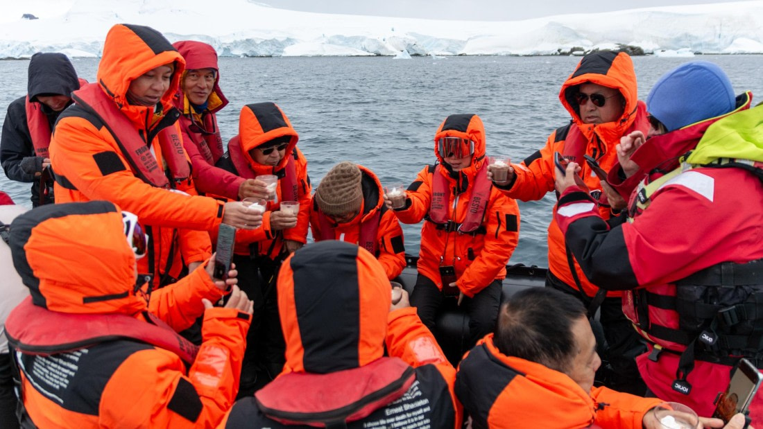 HDS27-25, Day 7, _DSC9510 © Unknown photographer - Oceanwide Expeditions.jpg