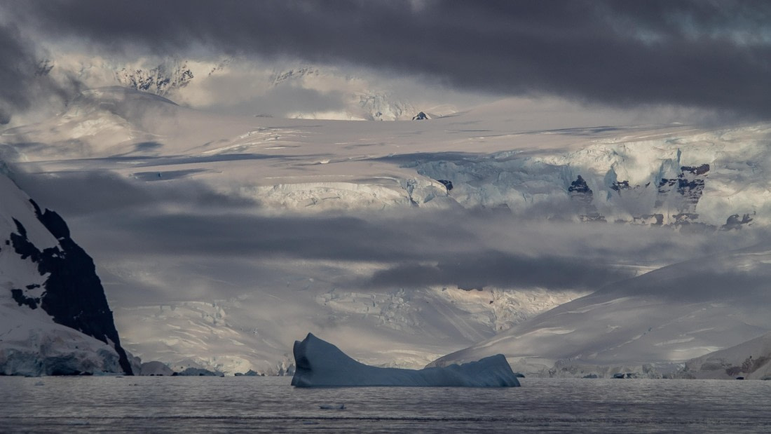 OTL28-25, Day 4, IMG_6524 © Unknown photographer - Oceanwide Expeditions.jpg