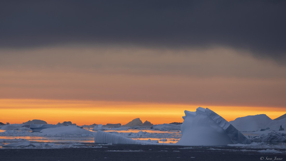 OTL28-25, Day 6, Lemaire Channel 1 © Sara Jenner - Oceanwide Expeditions.jpg