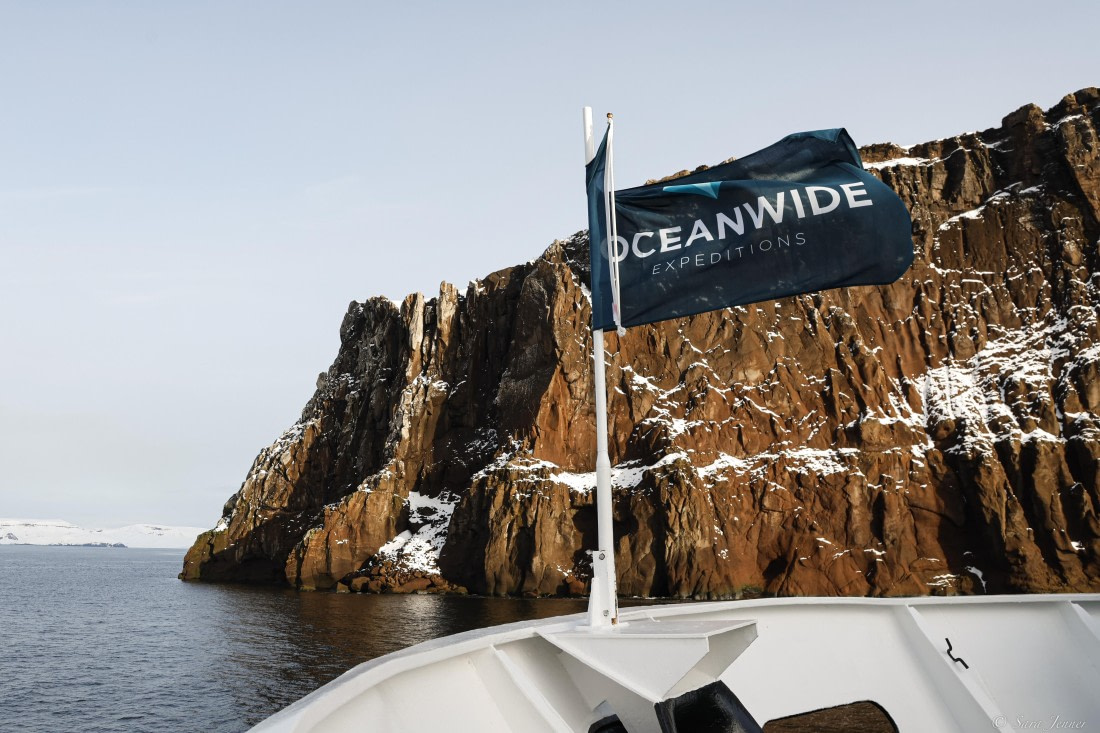 OTL28-25, Day 8, Neptunes Bellows 2 © Sara Jenner - Oceanwide Expeditions.jpg