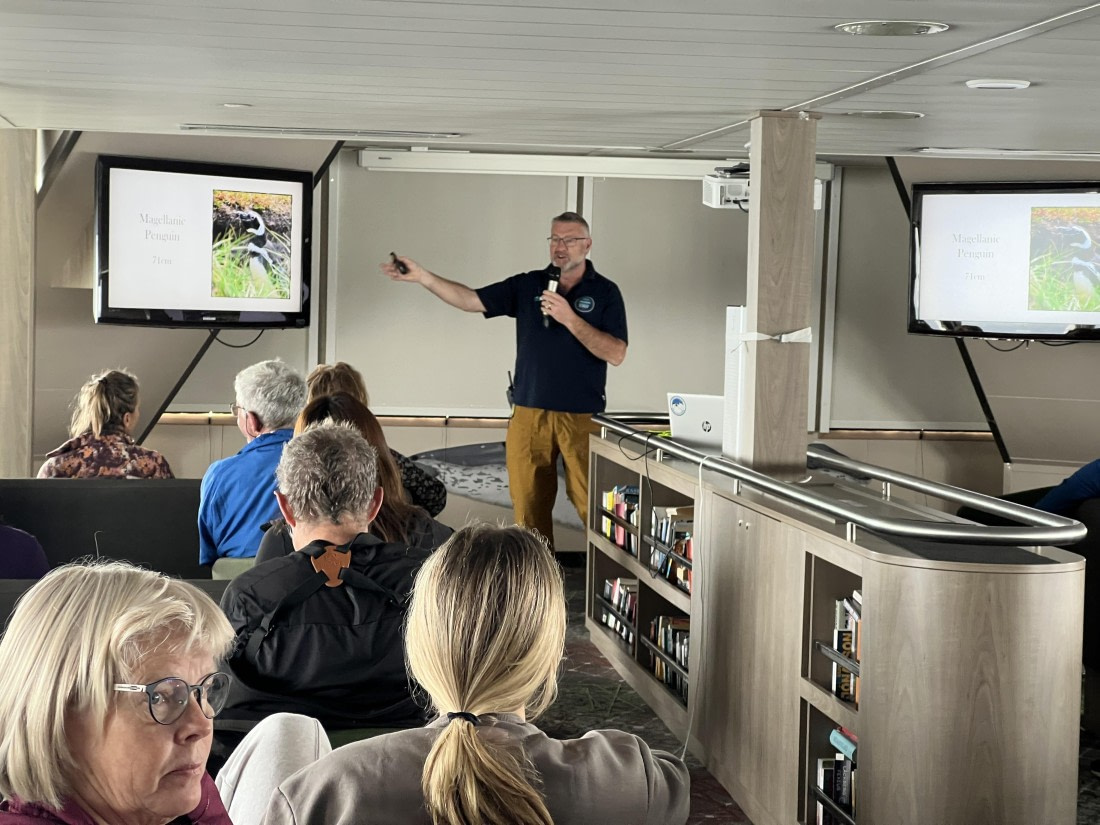 PLA27-25, Day 2, IMG_0596 © Unknown photographer - Oceanwide Expeditions.JPG