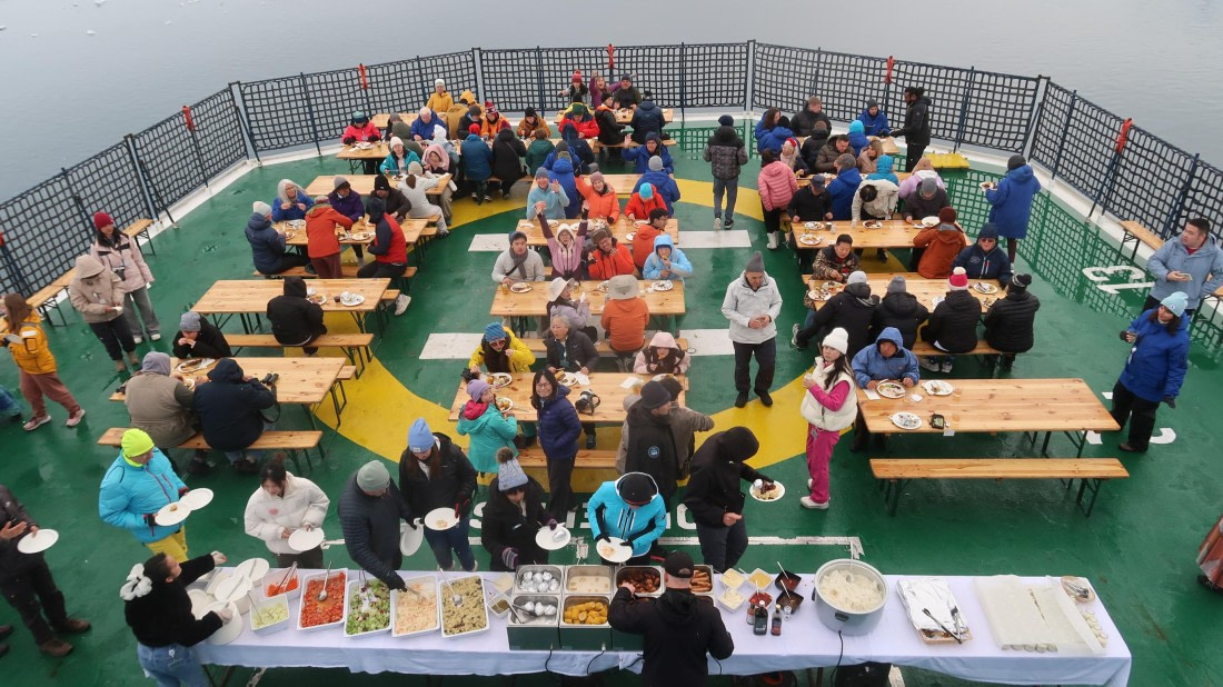 OTL29-25, Day 6, IMG_6560 © Unknown photographer - Oceanwide Expeditions.JPG