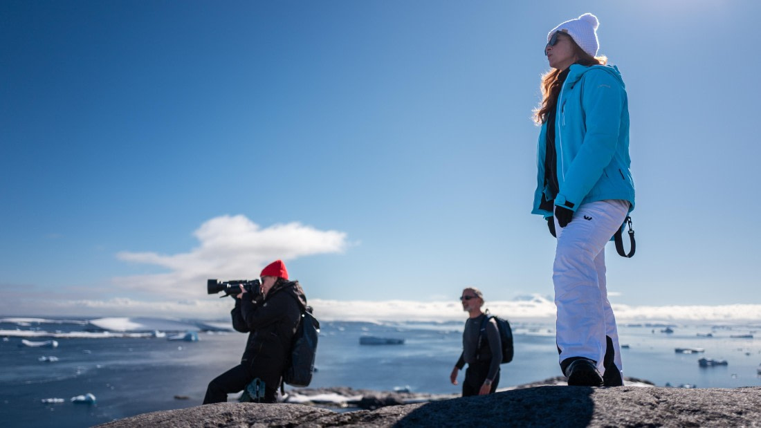 PLA28-25, Day 5, L1240841 © Unknown photographer - Oceanwide Expeditions.jpg