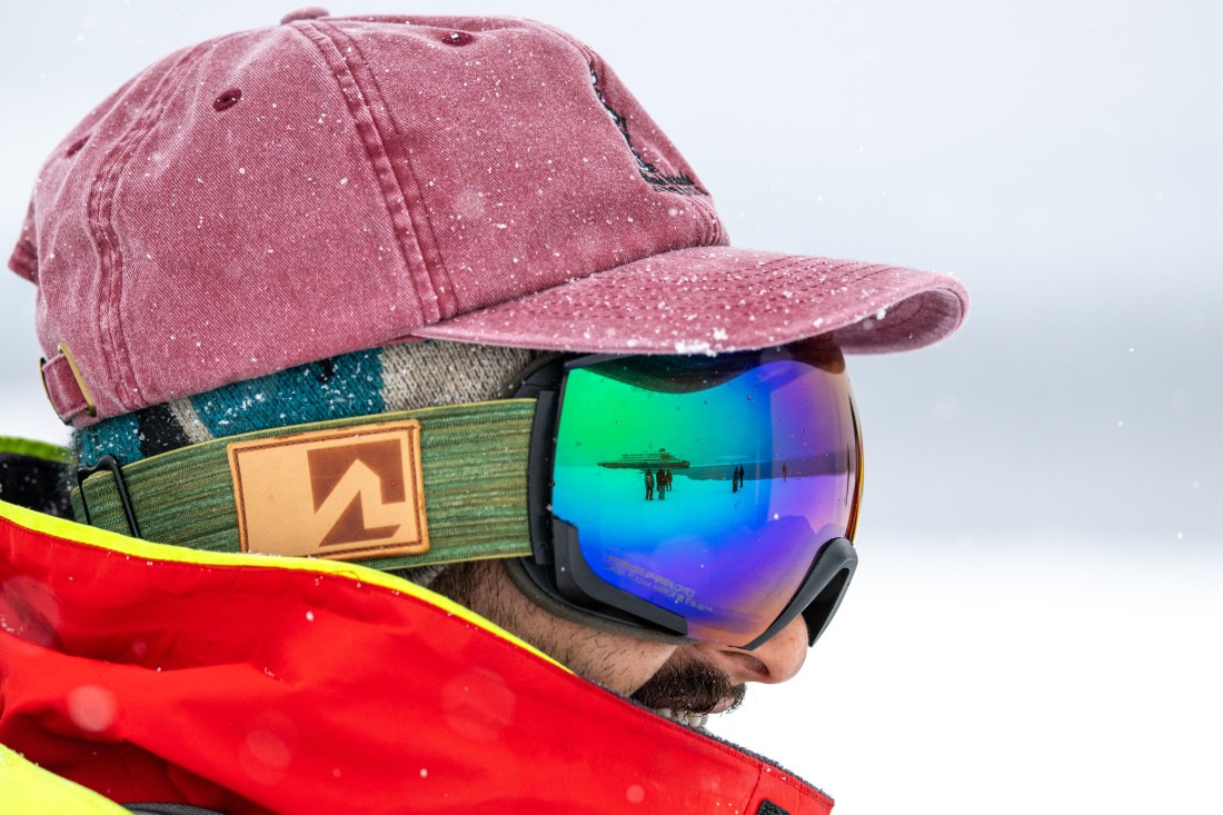 HDS28-25, Day 14, Ross Ice landing photos (12) © Ross Wheeler - Oceanwide Expeditions.jpg