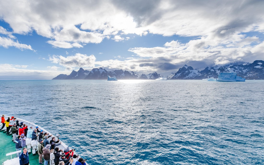 apeacock_HDS28-25_Antarctica_SG-FL_250210-4099.jpg